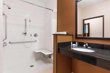 Room, 1 King Bed (Mobility Accessible, Tub)