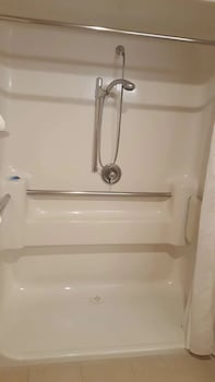 Standard Room, 2 Queen Beds, Accessible, Bathtub (Pet Friendly)