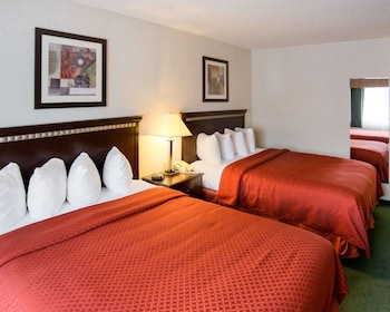 Standard Room, 2 Queen Beds, Non Smoking