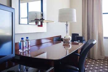 Traditional Room, 2 Double Beds (Hearing Accessible)