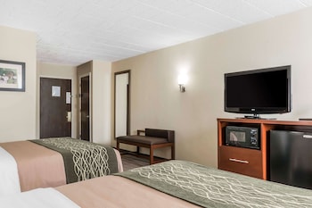 Standard Room, 2 Queen Beds, Non Smoking