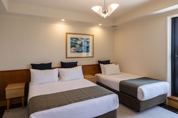 Family Room (Deluxe)
