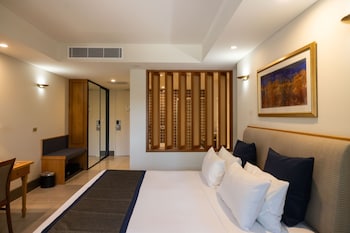 Superior Room, 1 King Bed