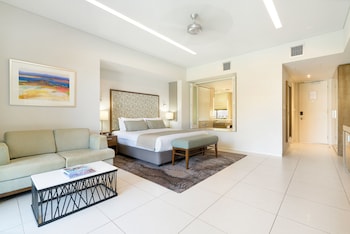 Superior Room, 1 King Bed (Resort Lagoon)