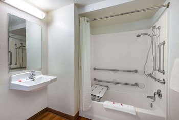 Standard Room, 1 King Bed, Accessible, Non Smoking (mobility)