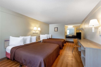 Standard Room, 2 Queen Beds, Non Smoking