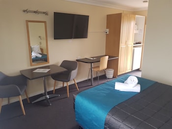 Deluxe Room, 1 Queen Bed