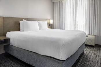 Standard Room, 1 King Bed