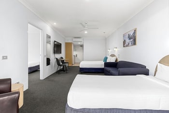 Deluxe Family Room (Not Pet Friendly)