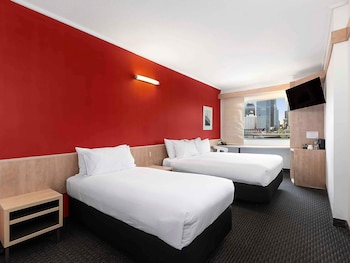 Superior Room, 1 Queen Bed and  1 Twin Bed (City Skyline)