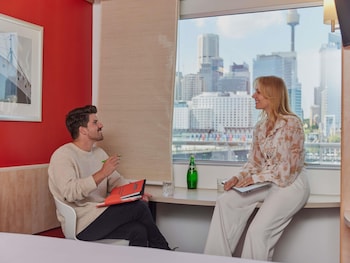 Superior Room, 2 Twin Beds, City Skyline