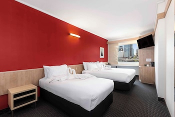 Superior Room, 1 Queen Bed and  1 Twin Bed (City Skyline)