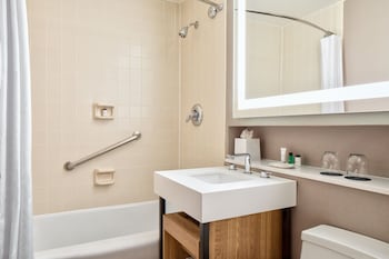Junior Suite, Multiple Beds