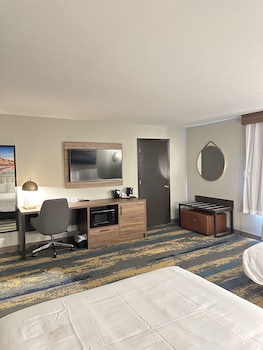 Room, 2 Queen Beds, Accessible, Non Smoking
