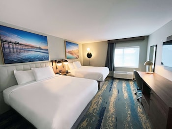 Standard Room, 2 Queen Beds, Non Smoking