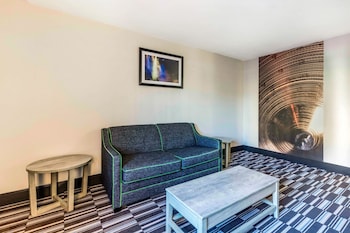 Suite, Multiple Beds, Non Smoking