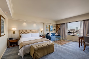 Grand Room, 1 King Bed, City View