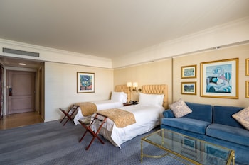 Grand Room, 2 Twin Beds