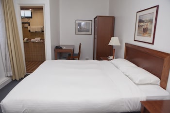 Superior Room B