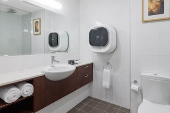 One Bedroom Loft Apartment with Balcony