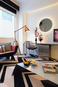 Premier King Room