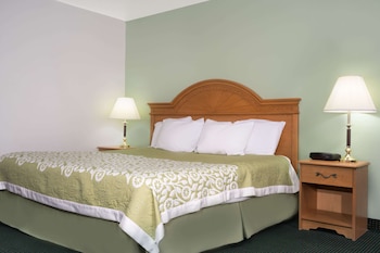 Studio Suite, 1 King Bed, Non Smoking