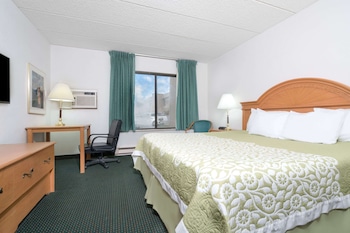 Standard Room, 1 King Bed