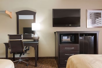 Room, 2 Queen Beds, Accessible, Non Smoking