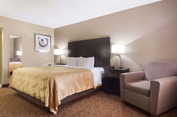 Standard Room, 1 King Bed, Smoking
