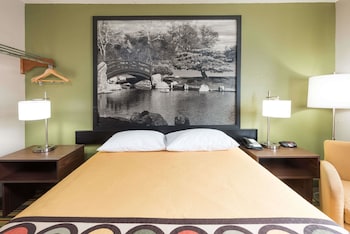 Standard Room, 1 King Bed