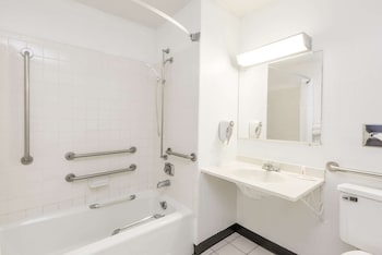 Standard Room, 2 Queen Beds