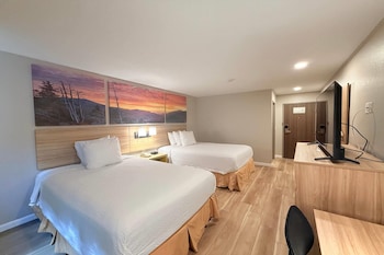 Double Room, 2 Double Beds, Non Smoking