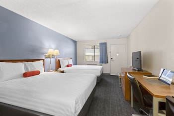 Room, 2 Queen Beds