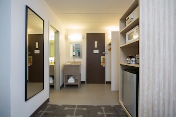 Superior Room, 2 Queen Beds, Non Smoking (second floor)