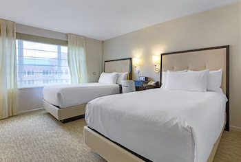 Deluxe Room, 2 Double Beds, Mobility Accessible