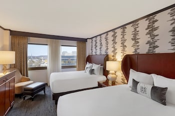 Deluxe Room, 2 Queen Beds