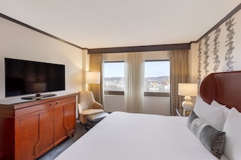 Yale View Room 1 King Bed