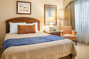 Deluxe Room, 1 King Bed