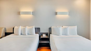 Standard Room, 2 Queen Beds, Non Smoking