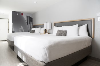 Premium Room, Multiple Beds (Smoke Free)