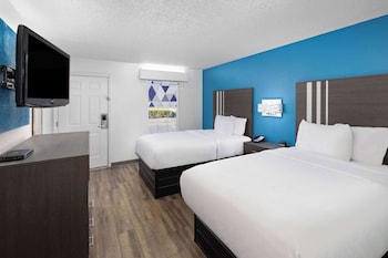 Room, 2 Double Beds, Accessible, Non Smoking (Mobility)