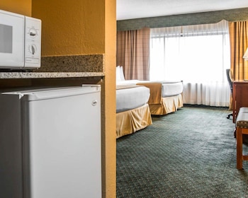 Standard Room, 2 Queen Beds, Non Smoking
