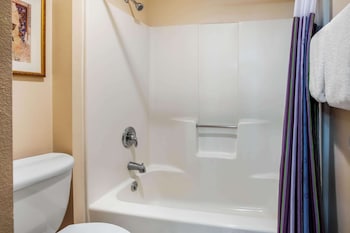 Studio Suite, 1 King Bed, Non Smoking