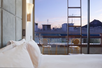 Deluxe City View Room