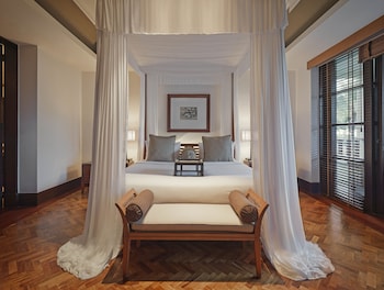 One Bedroom Deluxe Suite