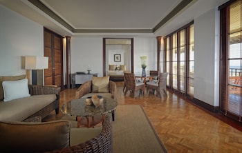 The Petitenget Suite