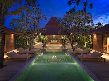 Club Villa, 2 Bedrooms (Joglo Pool)
