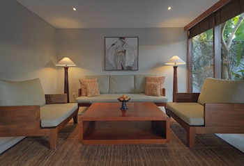 Club Villa, 2 Bedrooms (Joglo Pool)