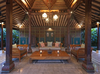 Club Villa, 2 Bedrooms (Joglo Pool)