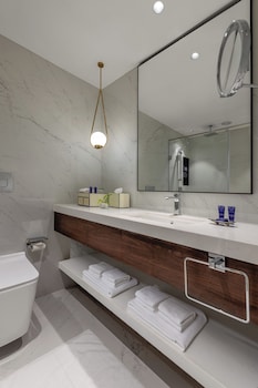 Premium Twin Room (Sunset View)